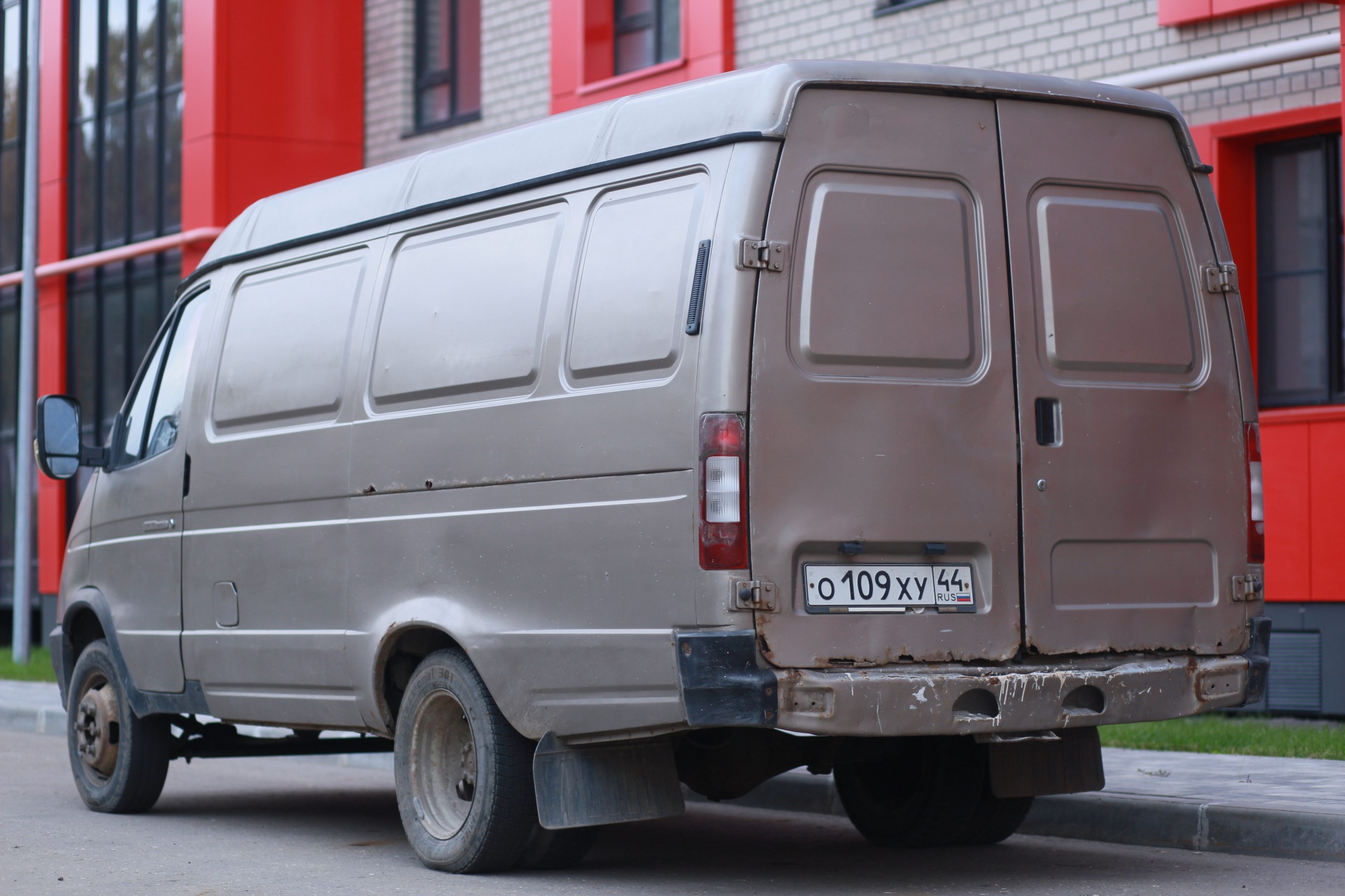 Газель ГАЗ-2705